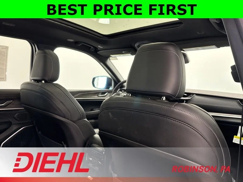 New 2026 Velvet Red Pearl-Coat Exterior Paint Jeep Limited image 14