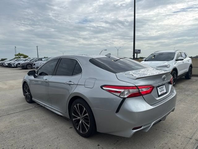 Used 2020 Celestial Silver Metallic Toyota SE image 5