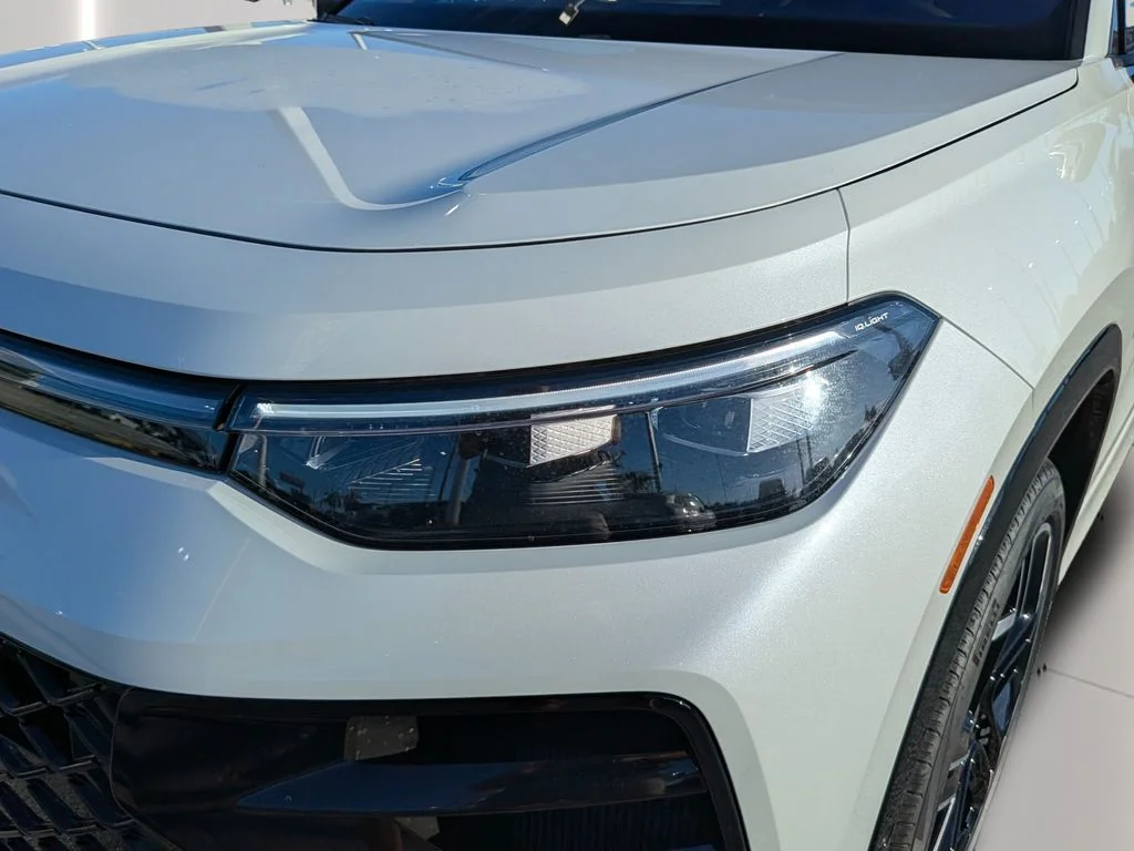 New 2026 White/off-white Volkswagen 2.0T SEL R-Line Turbo image 7