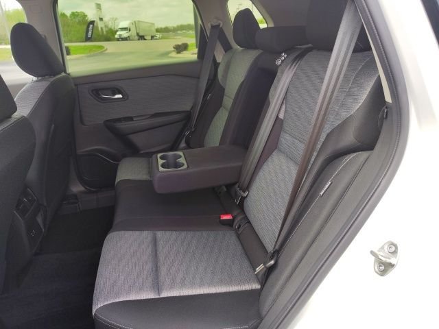 Used 2023 White Nissan SV image 23