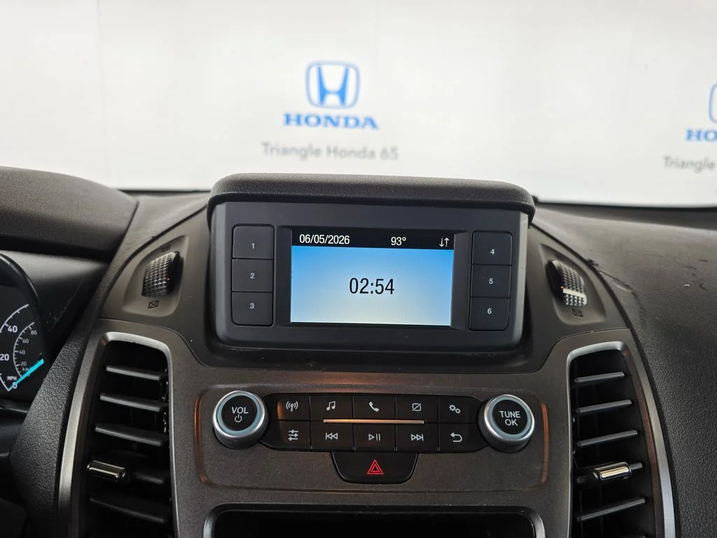 Used 2023 White Ford XL image 18