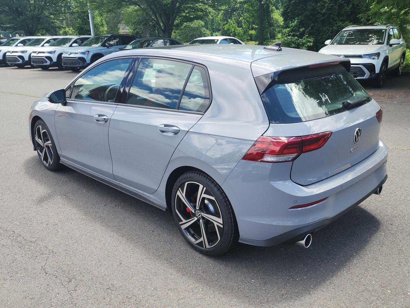 2026 Volkswagen Golf GTI SE - Photo 6