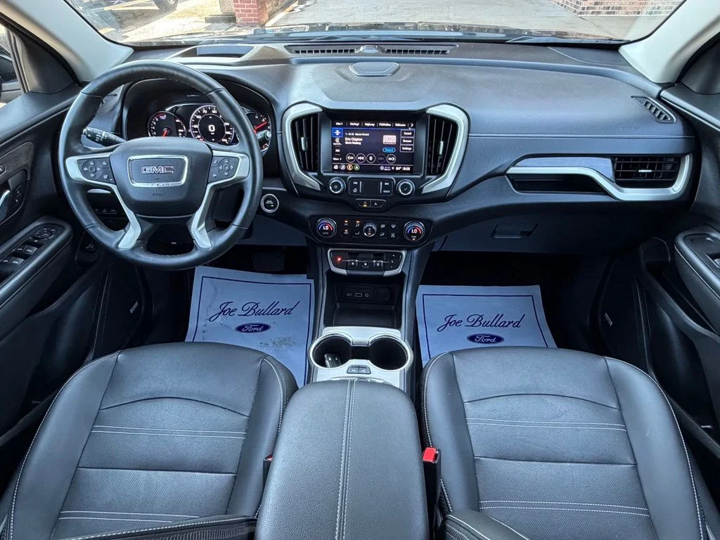 Used 2024 Black GMC Denali image 11