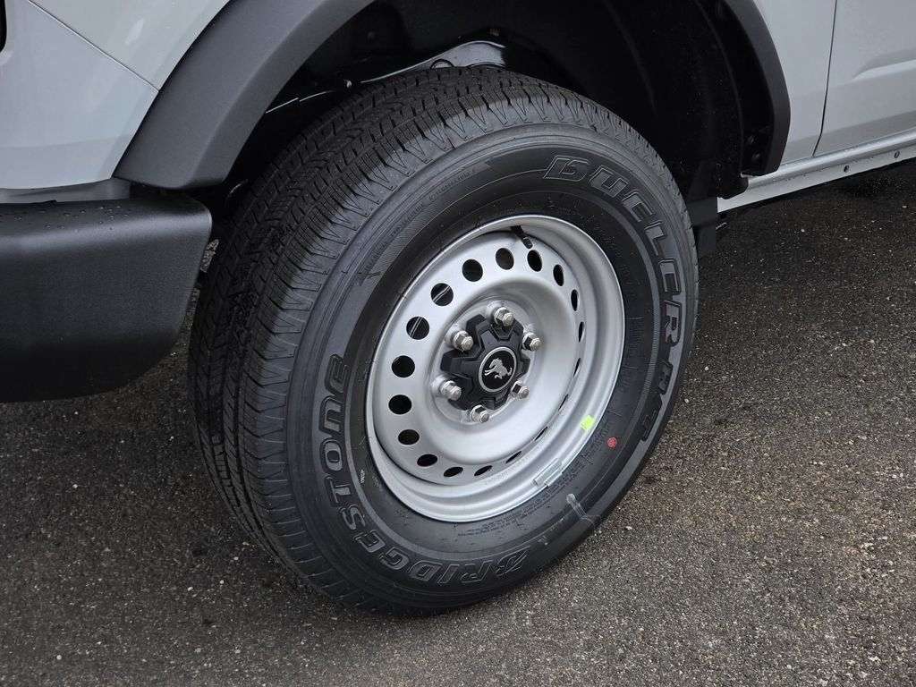 New 2026 Avalanche Gray Ford Base image 38