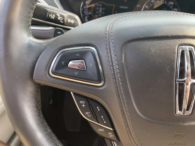 Used 2019 Blue Lincoln Reserve image 36