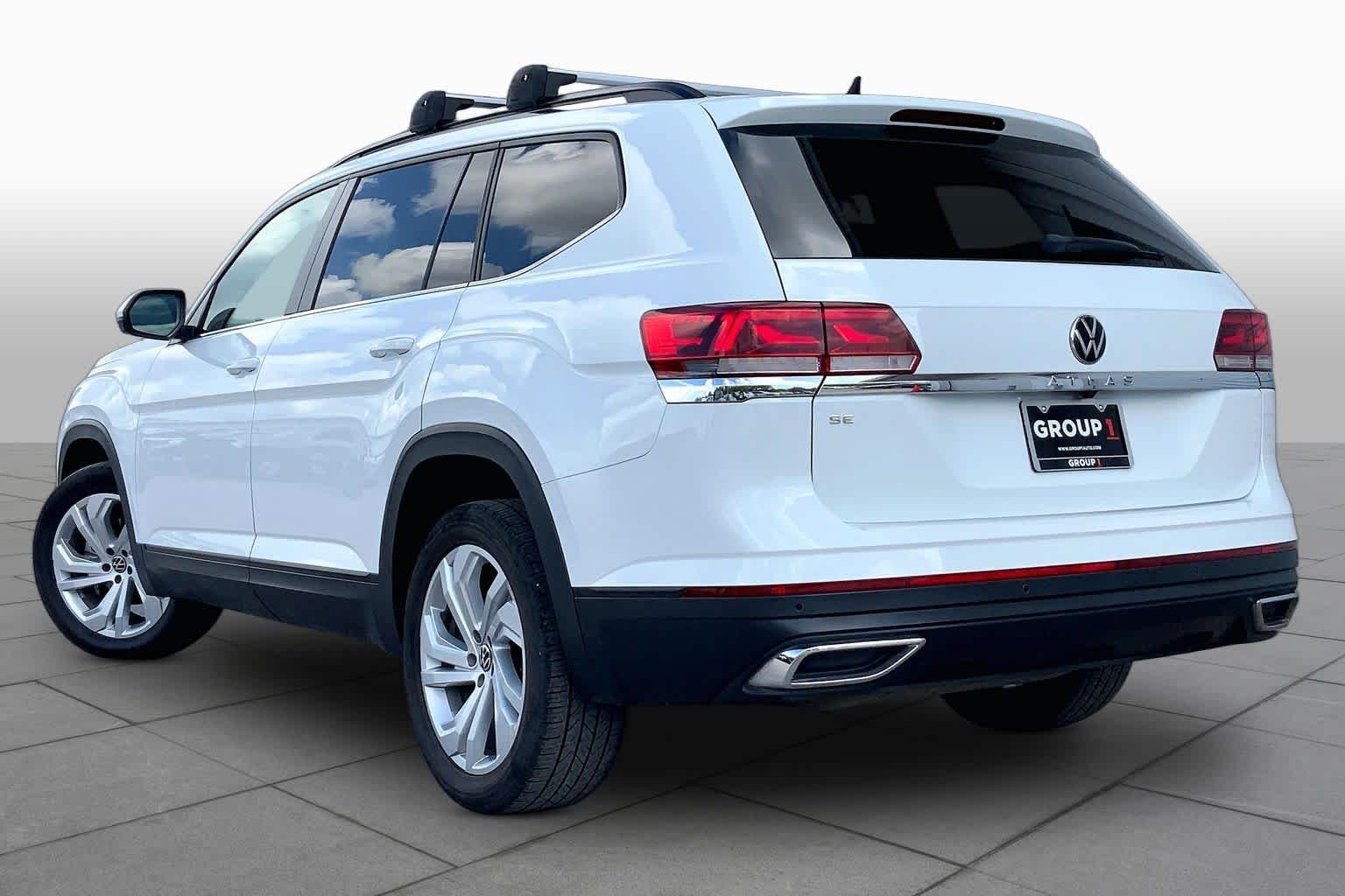 Used 2021 Pure White Volkswagen 2.0T SE w/Technology image 11