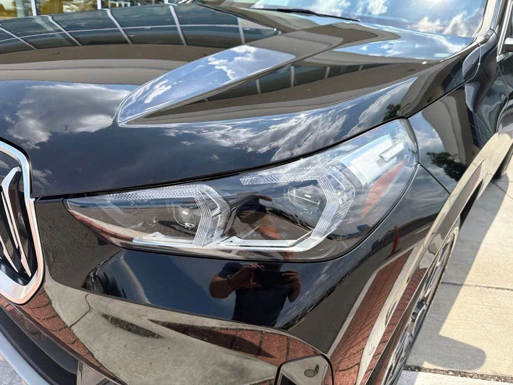 Used 2023 Black BMW xDrive28i image 11
