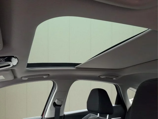 Used 2023 Red Hyundai SEL image 16