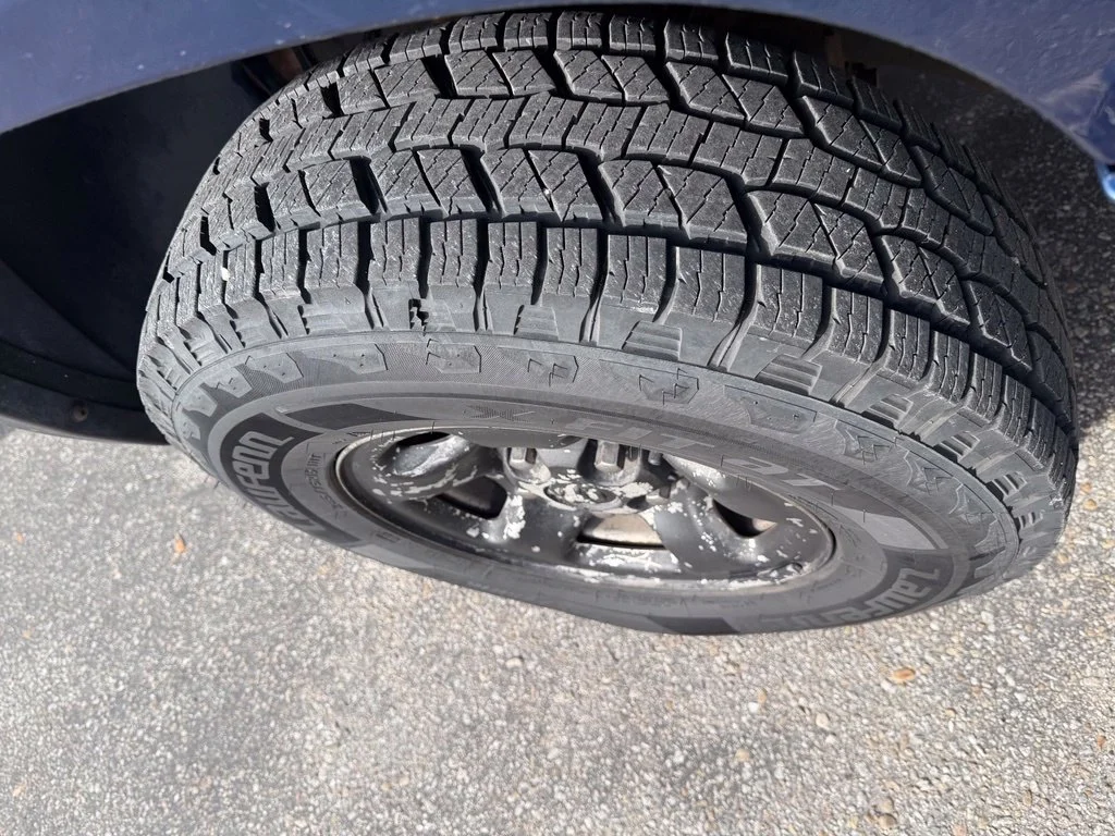 Used 2005 Blue Dodge ST image 20