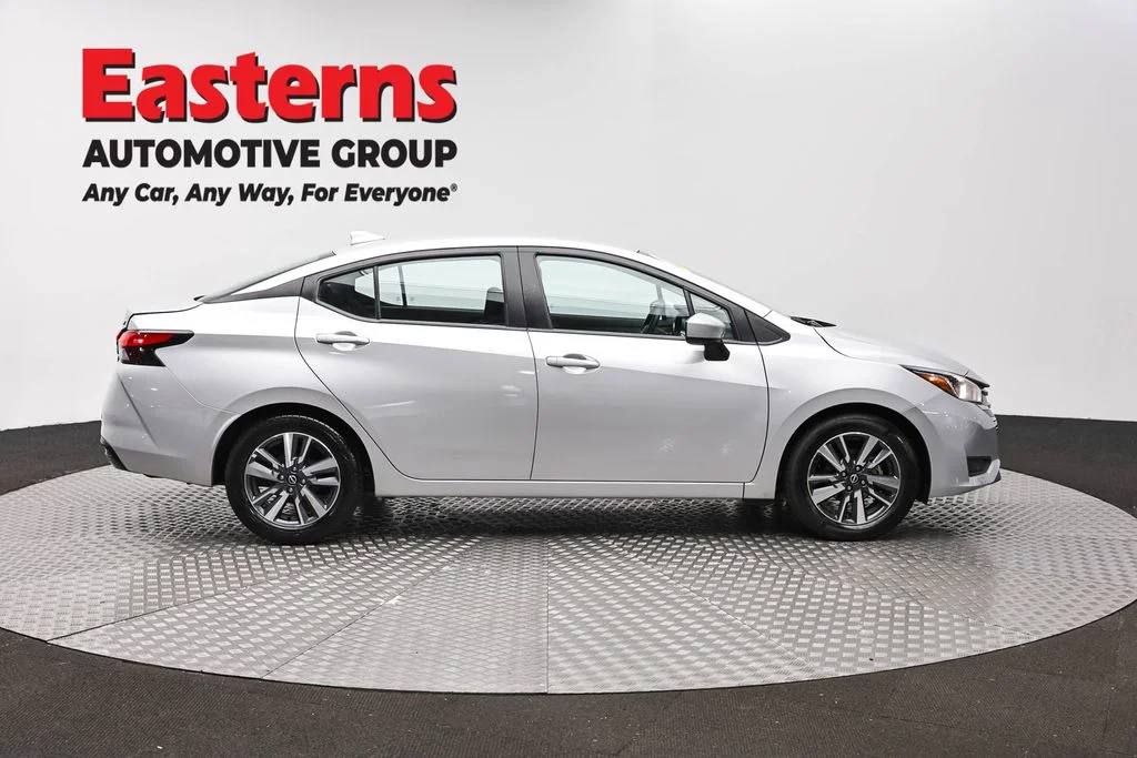 Used 2023 Silver Nissan 1.6 SV image 4