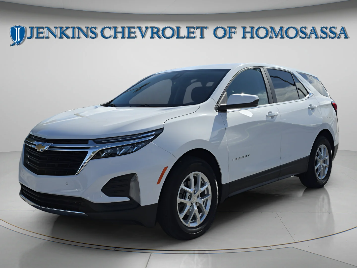 Used 2024 Summit White Chevrolet LT image 11