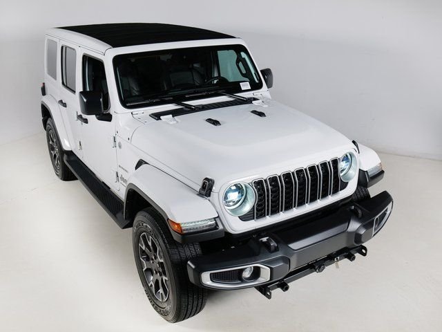 Used 2024 Bright White Clearcoat Jeep Sahara image 29