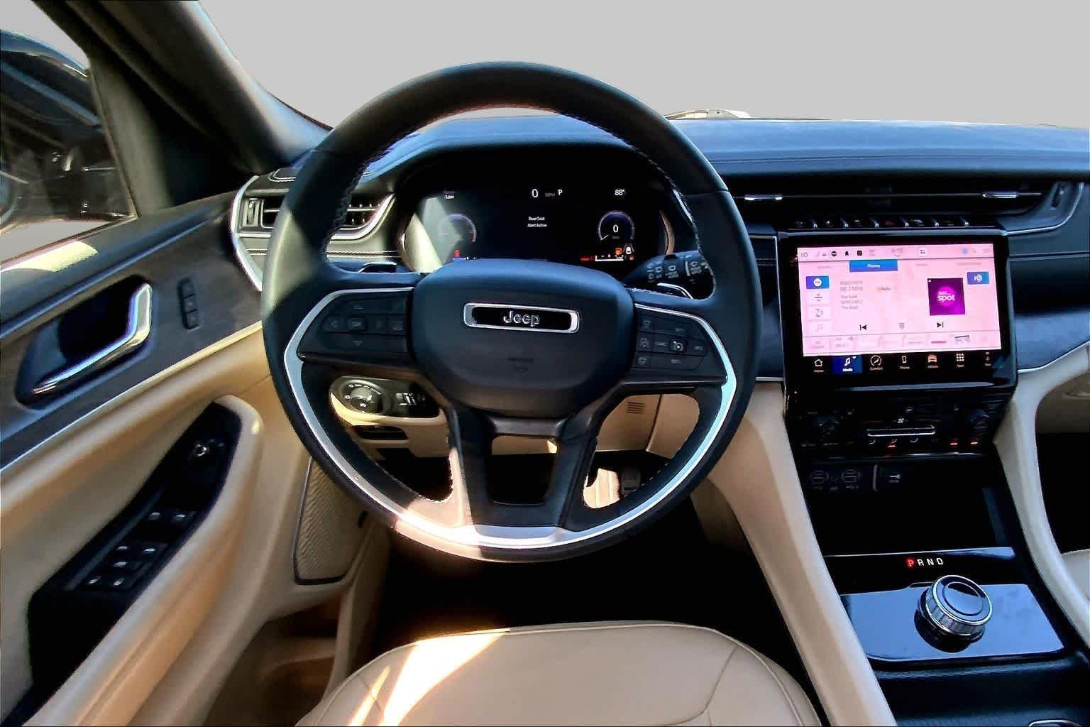 Pre-Owned 2024 Jeep Grand Cherokee L Limited