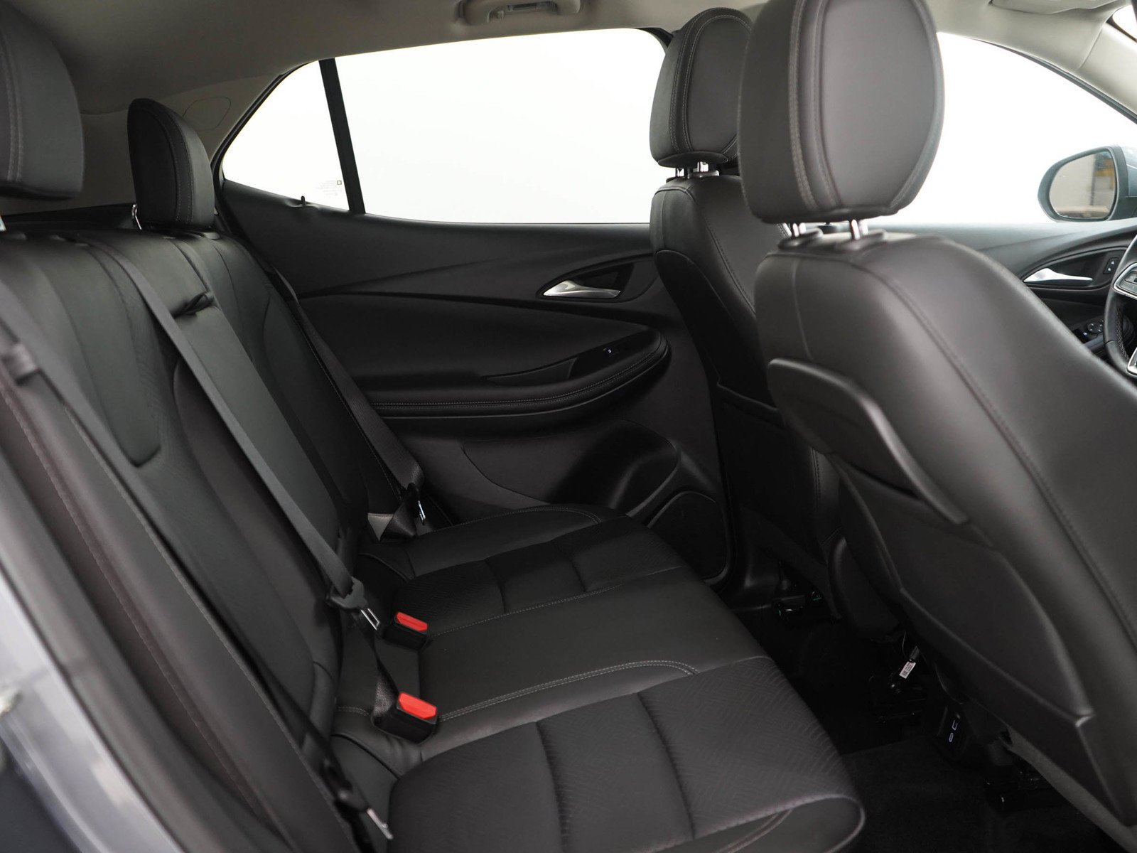 Used 2020 Satin Steel Metallic Buick AWD 4dr Essence image 12