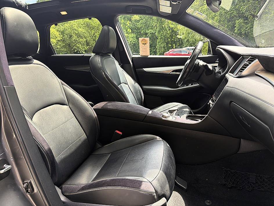 Used 2019 Graphite Shadow INFINITI ESSENTIAL image 19