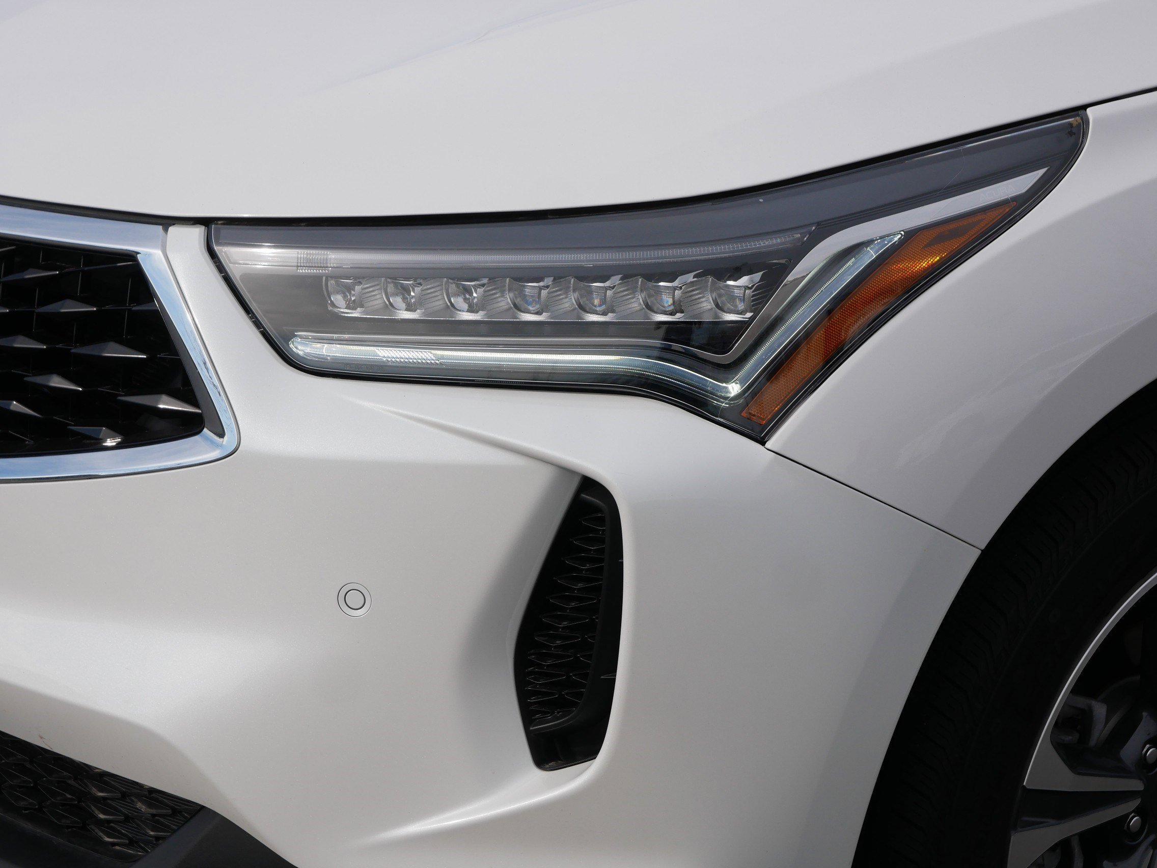 Used 2024 Platinum White Pearl Acura w/Advance Package image 16