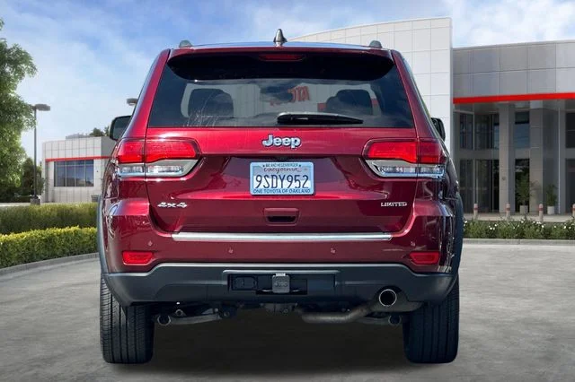 Used 2020 Red Jeep Limited image 5
