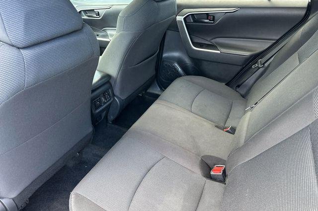 Certified Used 2022 SILVER SKY METALLIC Toyota  image 16