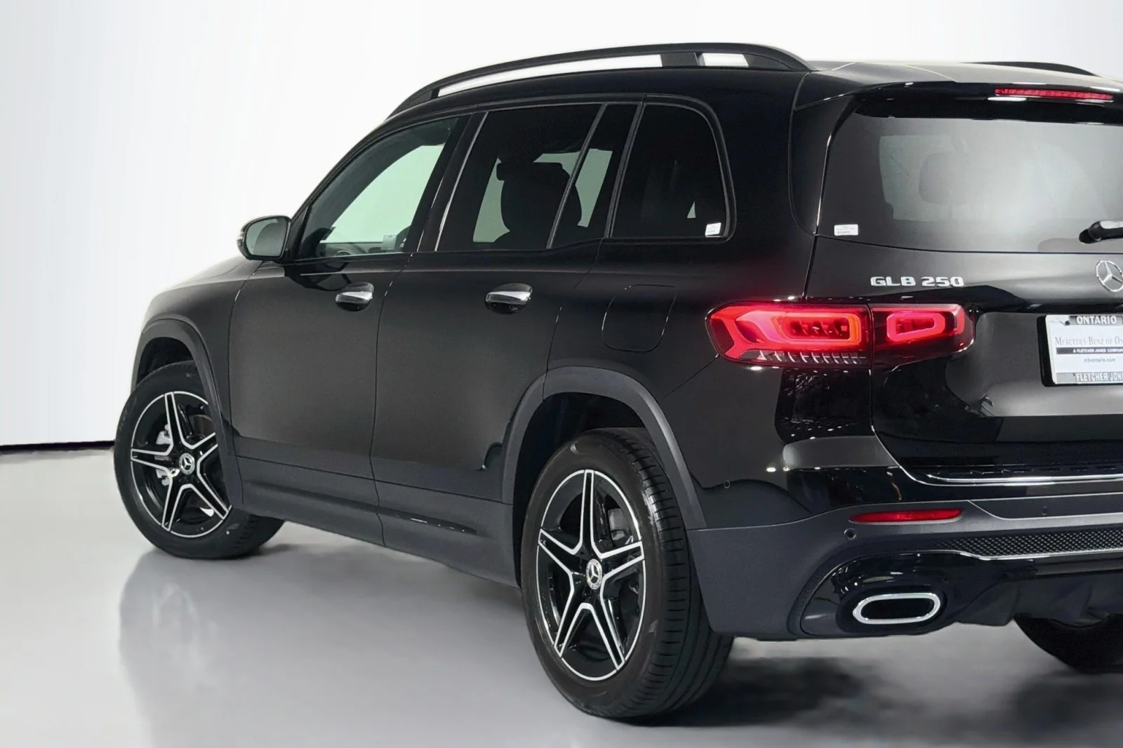 Used 2023 Night Black Mercedes-Benz 250 image 15