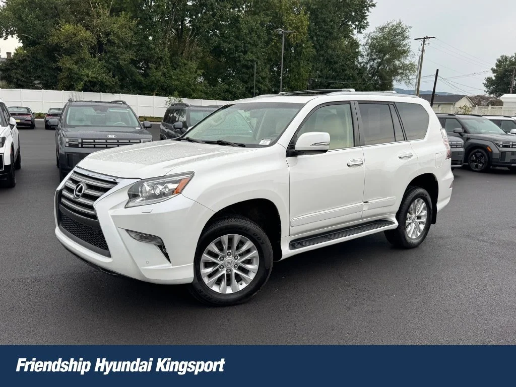 Used 2019 White Lexus 460 image 1