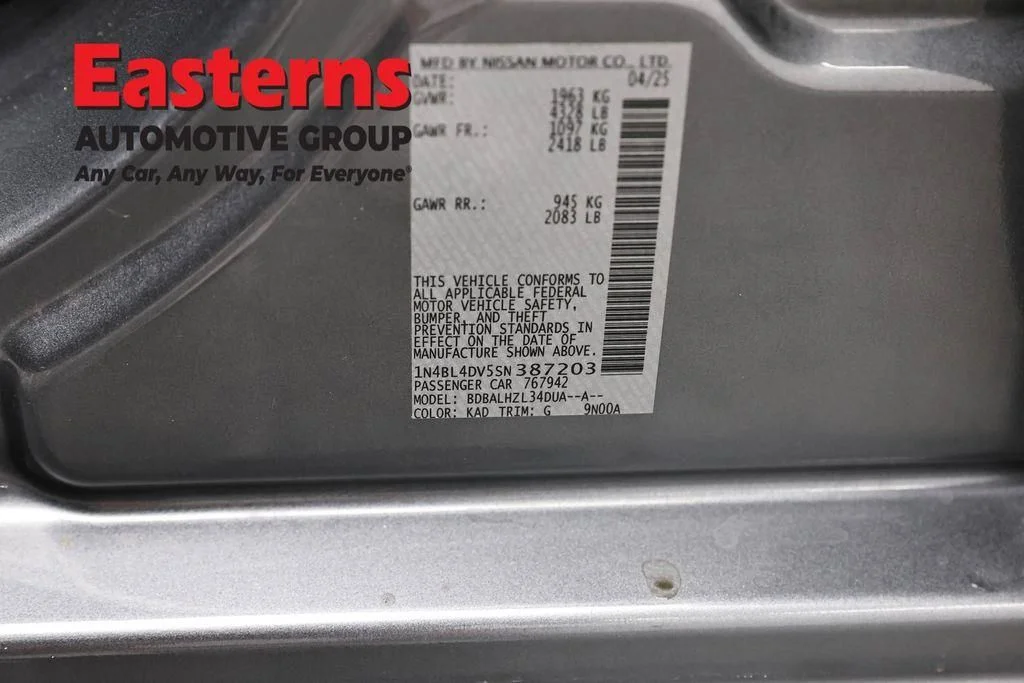 Used 2025 Gray Nissan 2.5 SV image 37