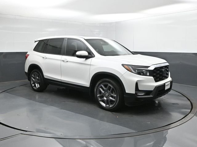 Used 2023 White Honda EX-L image 26