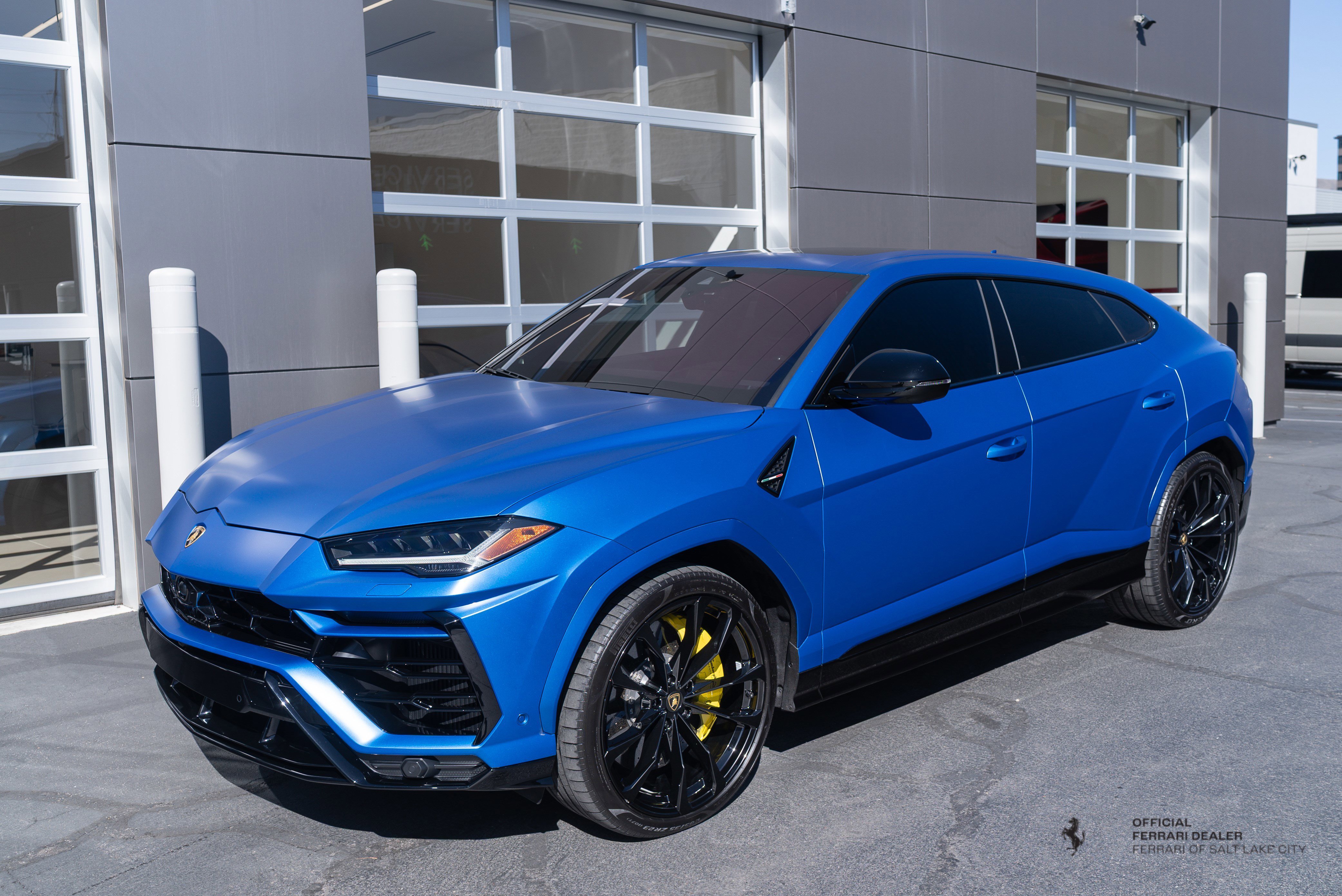 2022 Lamborghini Urus Base
