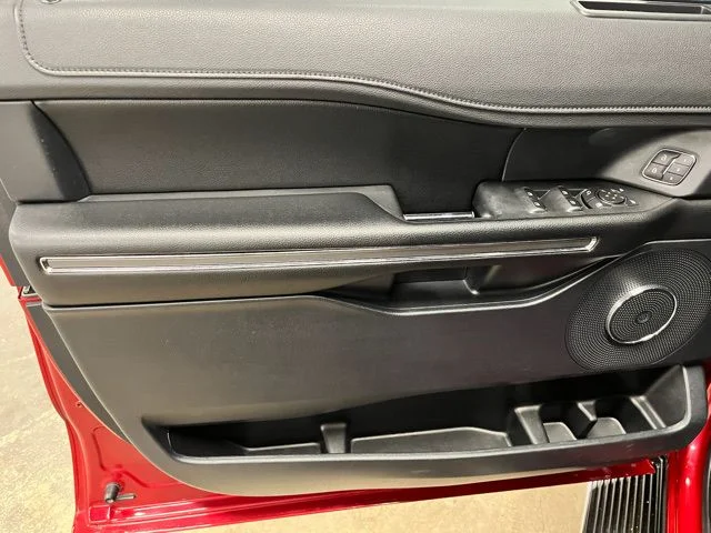2021 Ford Expedition XLT - Photo 17