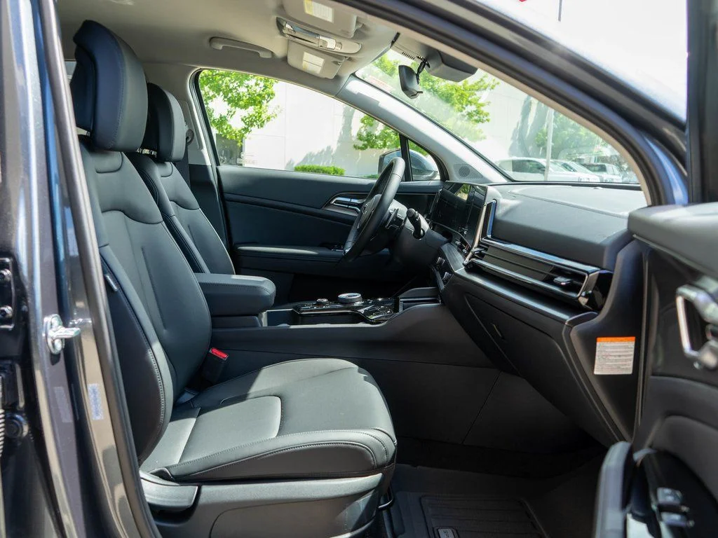 2025 Kia Sportage EX Hybrid - Photo 10