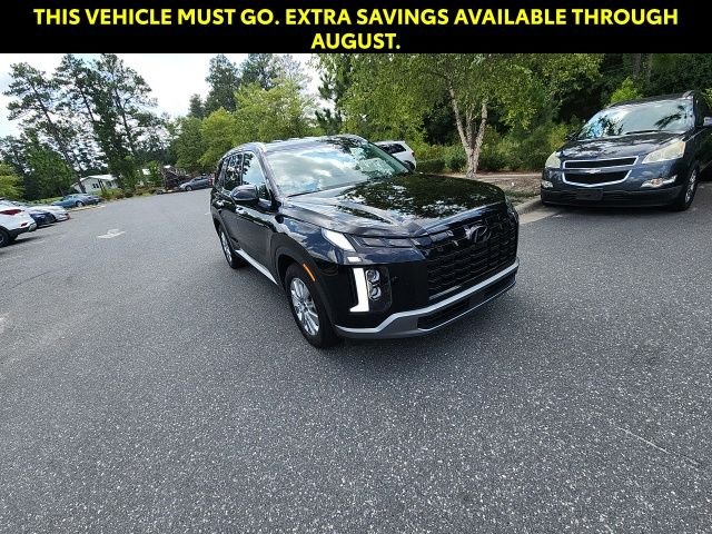 Used 2025 Black Hyundai SEL image 3