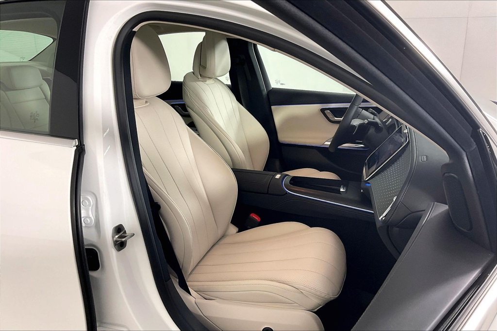 2026 Mercedes-Benz E-Class E350 - Photo 7