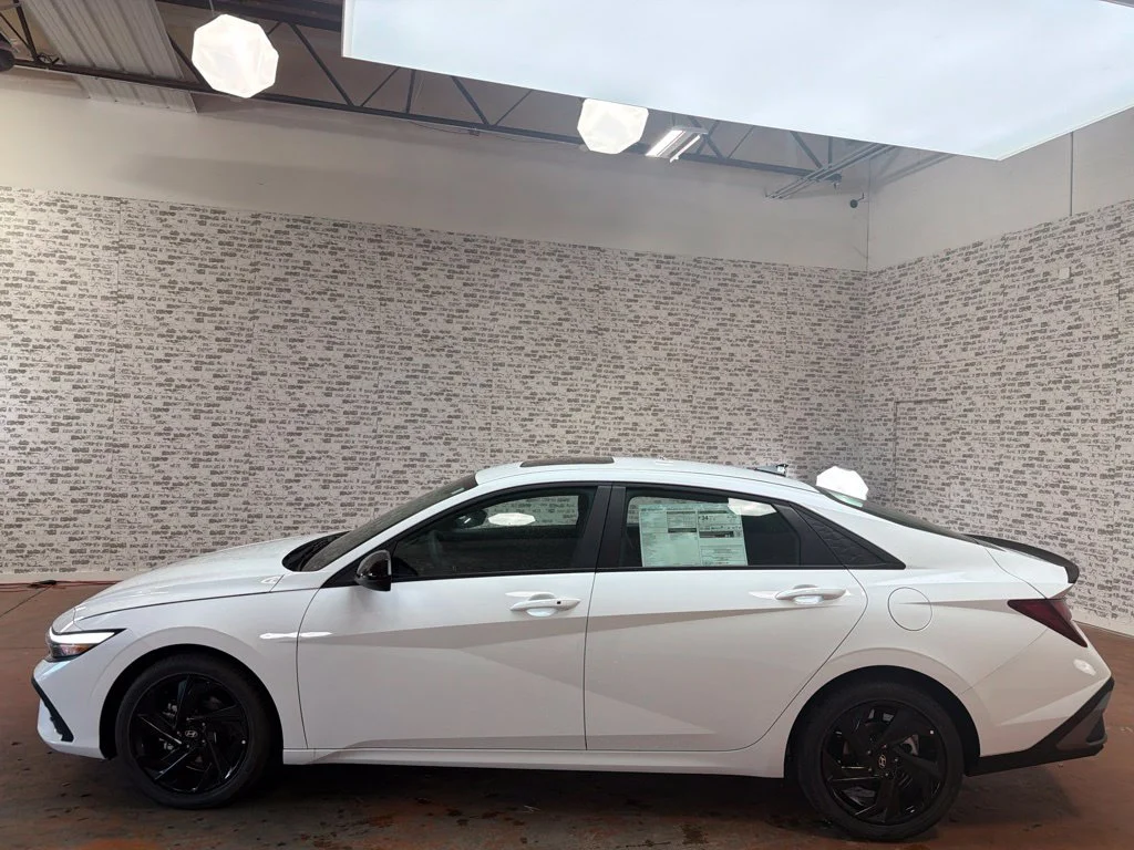 New 2026 Serenity White Hyundai SEL Sport image 4