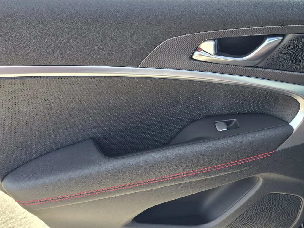 New 2027 Blue Genesis 2.5T Sport Prestige image 13