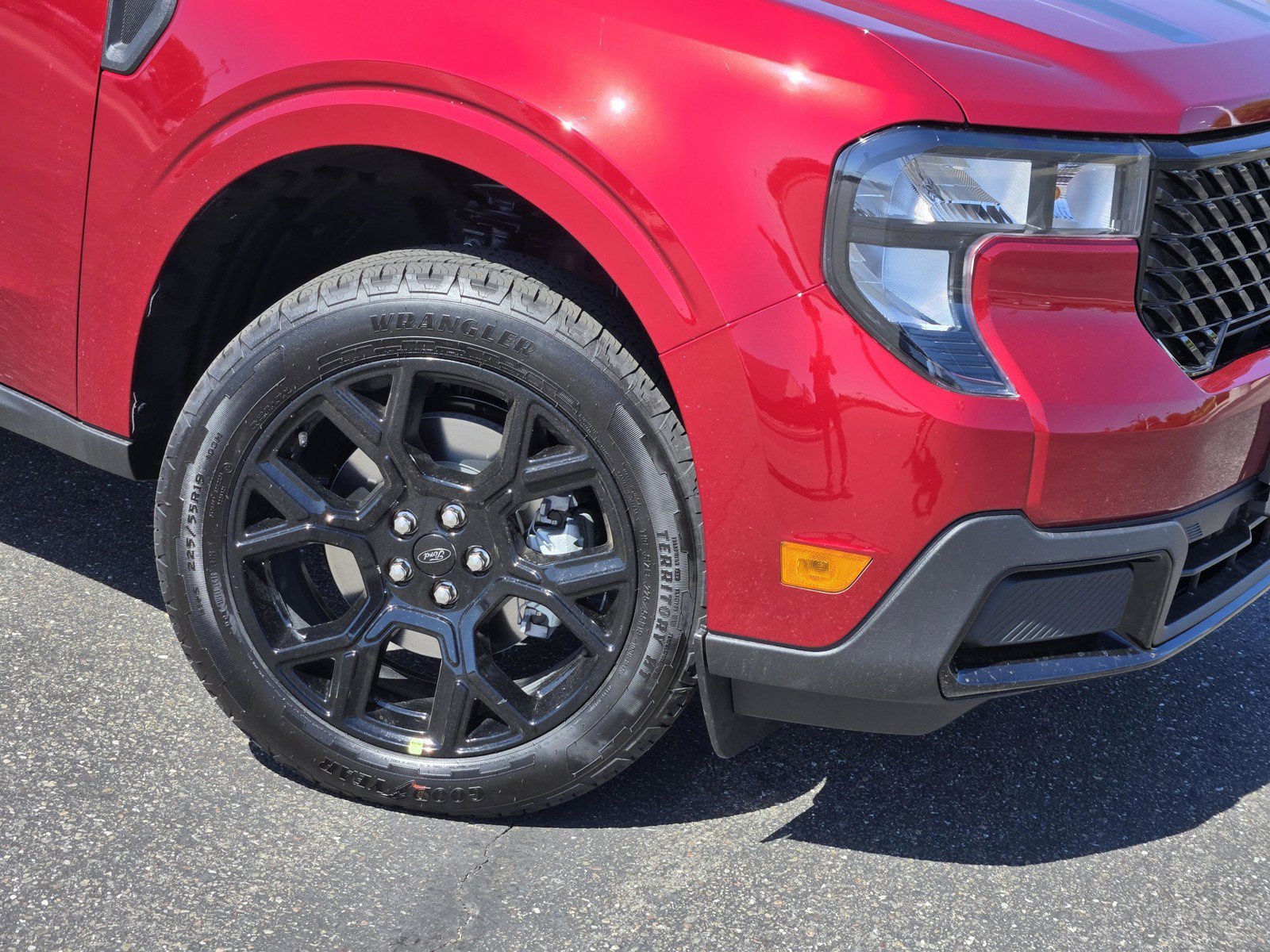New 2026 Ruby Red Metallic Tinted Clearcoat Ford XLT image 6