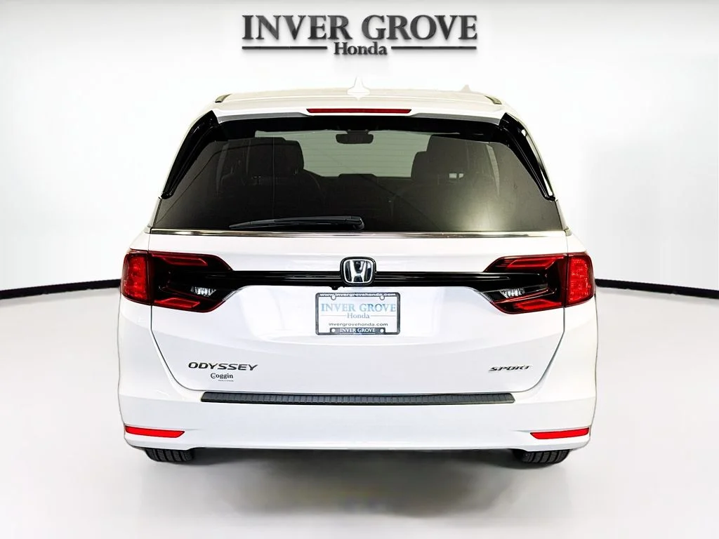 Used 2024  Honda Sport image 6