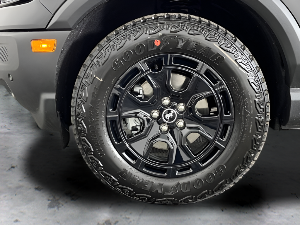 New 2026 Shadow Black Ford Outer Banks® image 23
