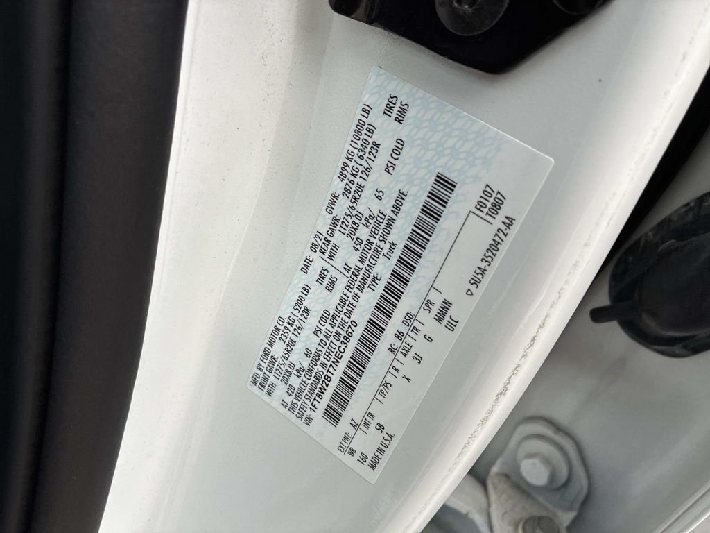 Used 2022 White Ford Lariat image 24