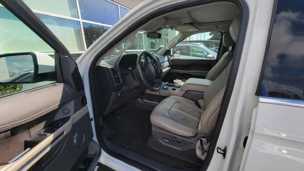 Used 2020 White Ford Limited image 12