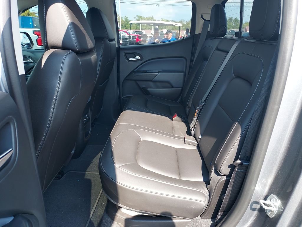 Used 2022 Gray Chevrolet Z71 image 14