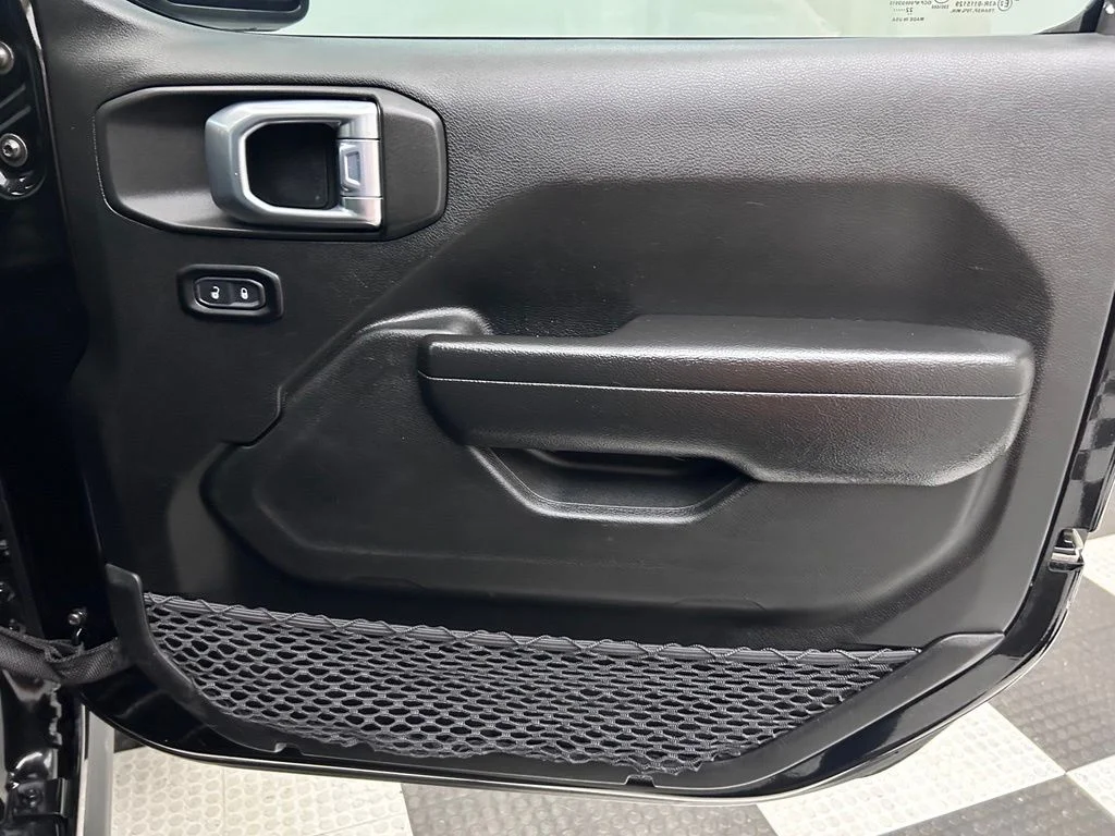 Used 2023 Black Jeep Rubicon image 18