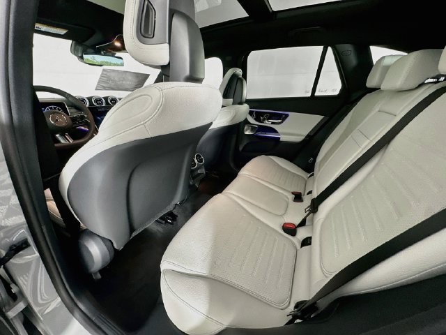 New 2027 MANUFAKTUR Alpine Grey Mercedes-Benz GLC 300 image 25