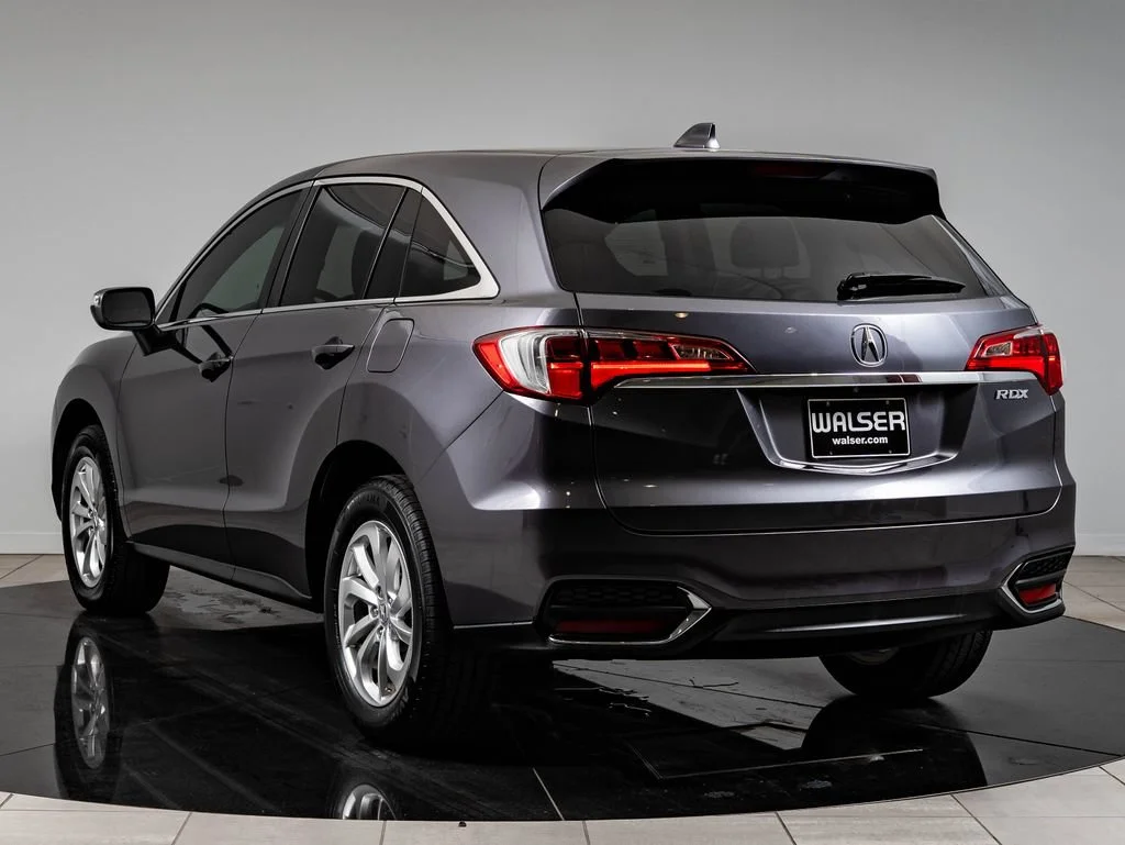 Used 2017 Modern Steel Metallic Acura w/Technology Pkg image 6
