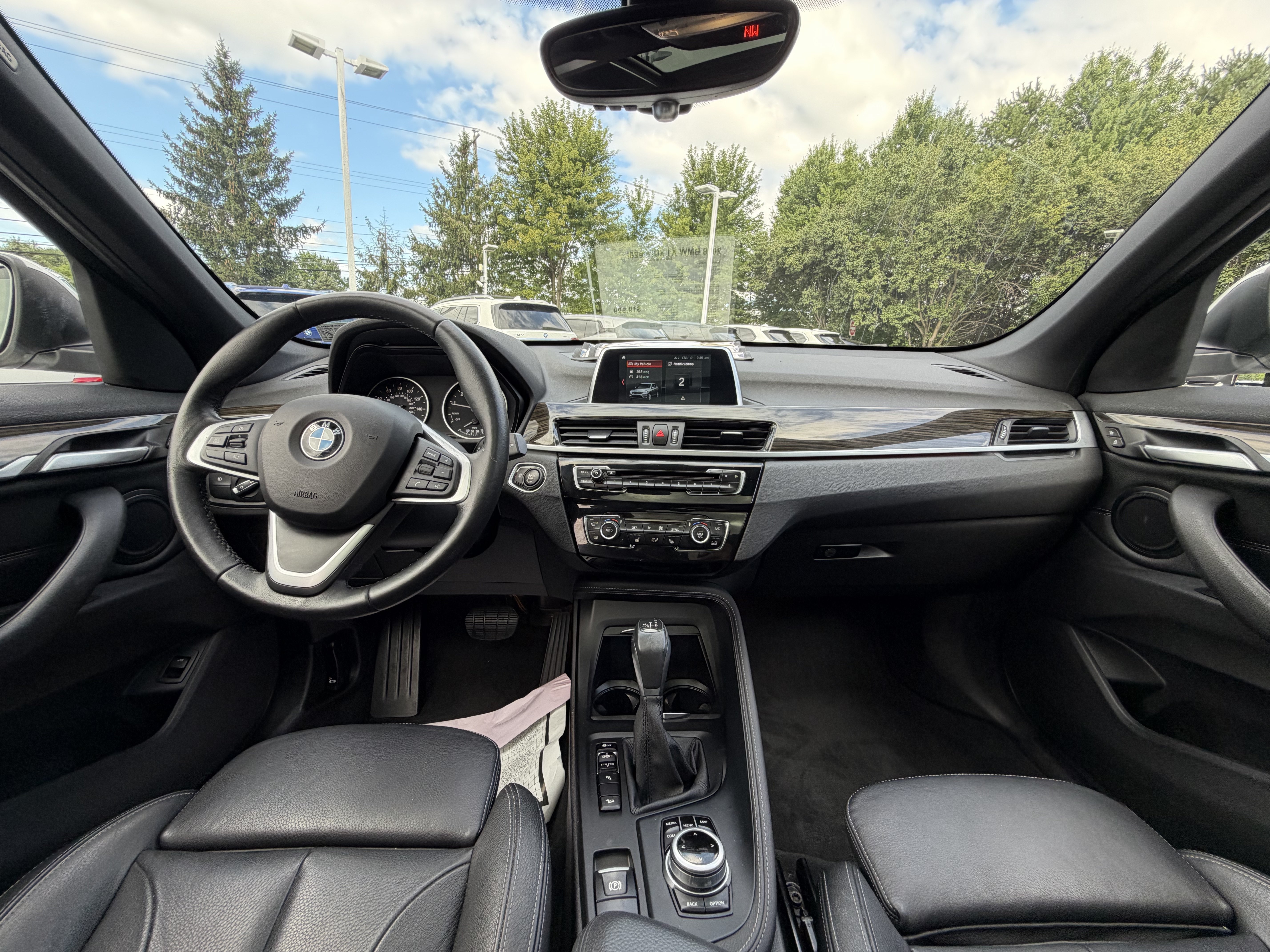 Used 2018 Alpine White BMW xDrive28i image 17