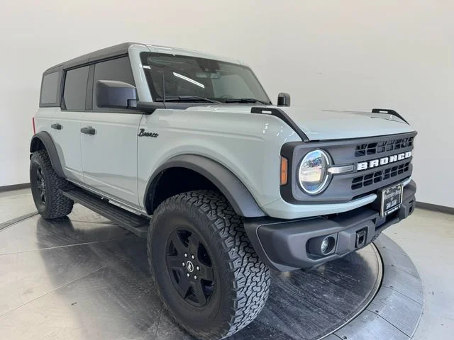 2023 Ford Bronco Black Diamond Mid (322A) 4x4's photo