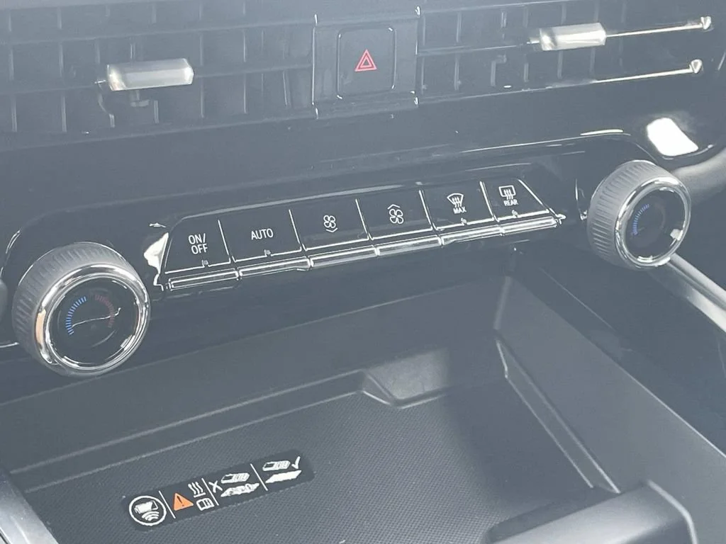 2026 Chevrolet Tahoe Premier - Photo 23