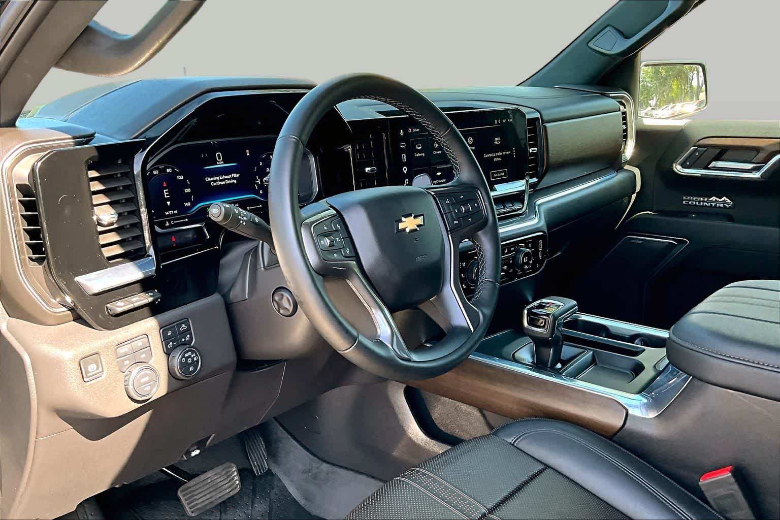 Used 2024 Black Chevrolet High Country image 18