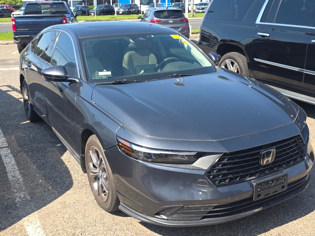 Used 2023 Gray Honda EX image 2
