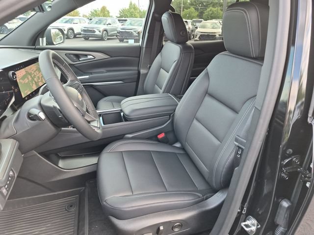 2027 Chevrolet Traverse LT - Photo 21