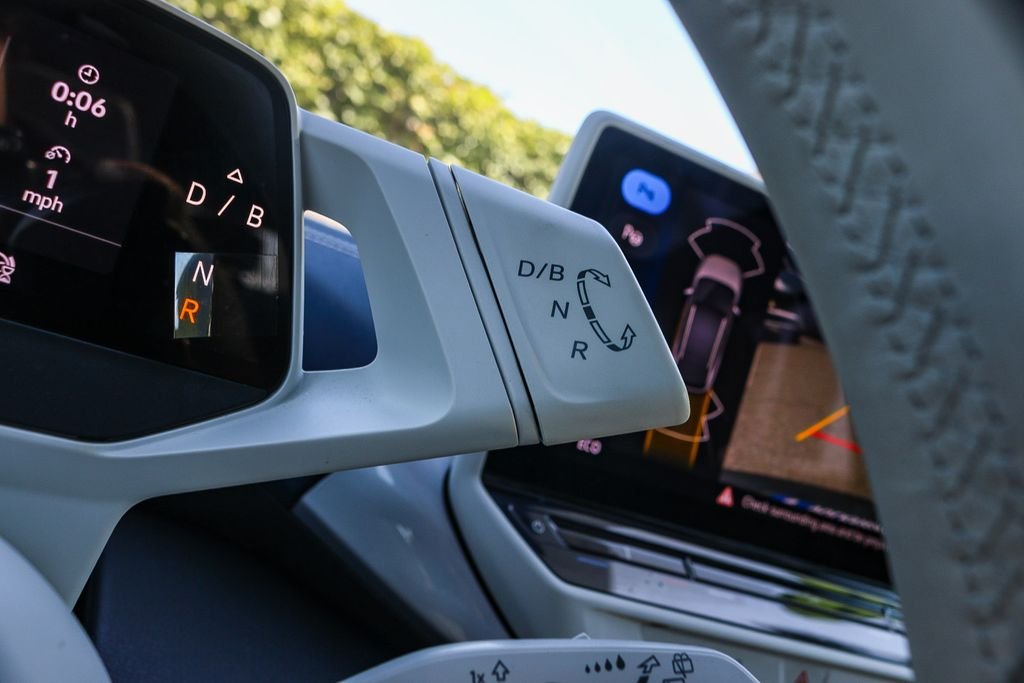 2023 Volkswagen ID.4 S - Photo 28