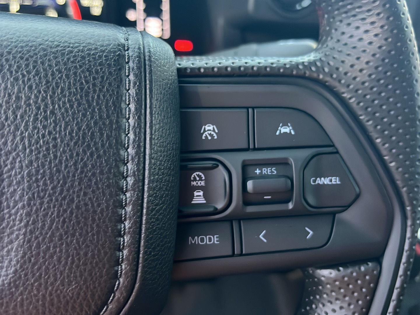 2025 Toyota Tacoma SR5 - Photo 21